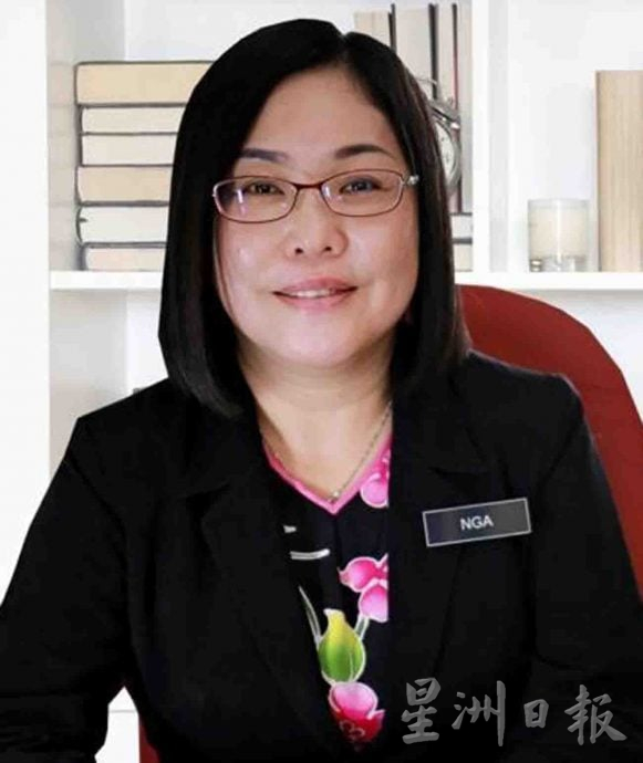 倪凤凤:确保不售不健康食品 校长监督食堂食物