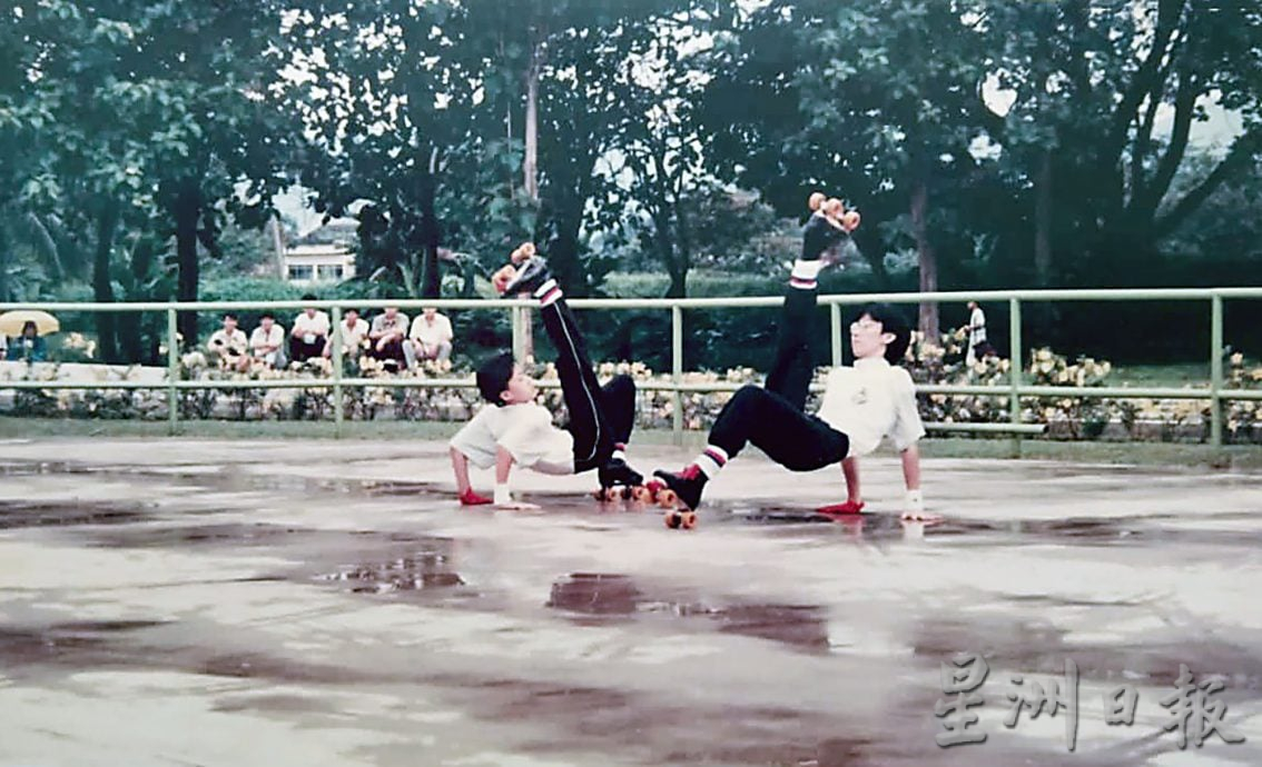 【流金岁月】★9月27日刊登／大霹雳封底主文／／一脚轮滑绝技出神入化 雪屐场培育偶像大明星