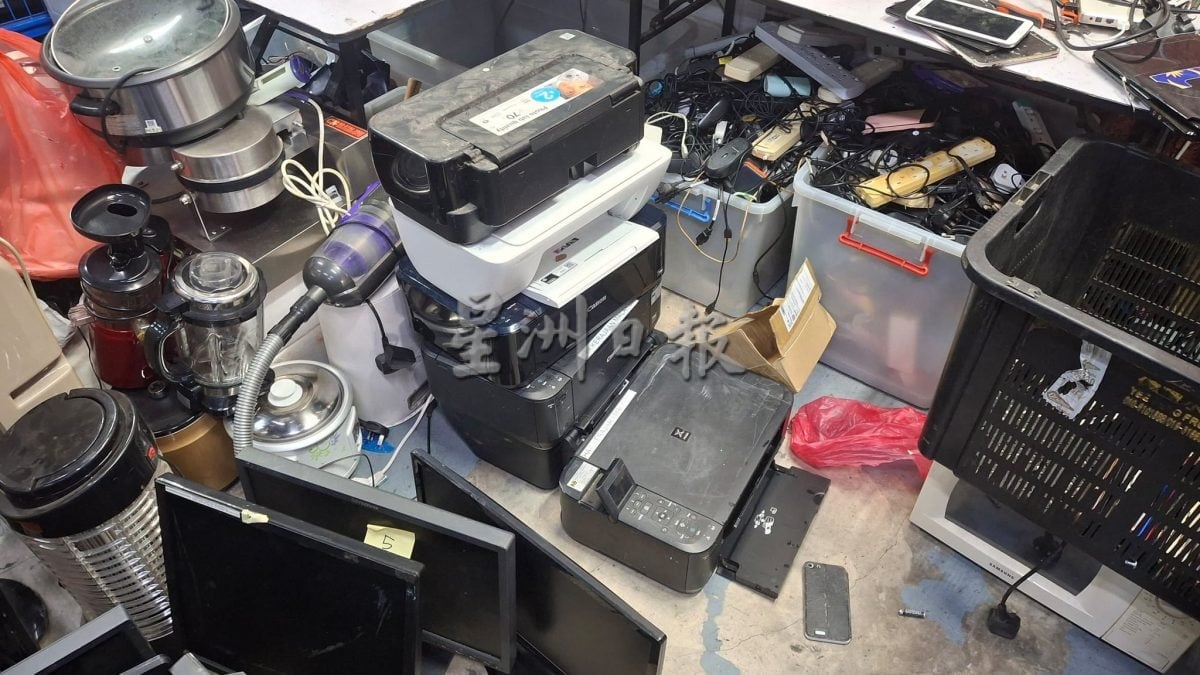 大都会/市议会再回收300kg电子废料/4图