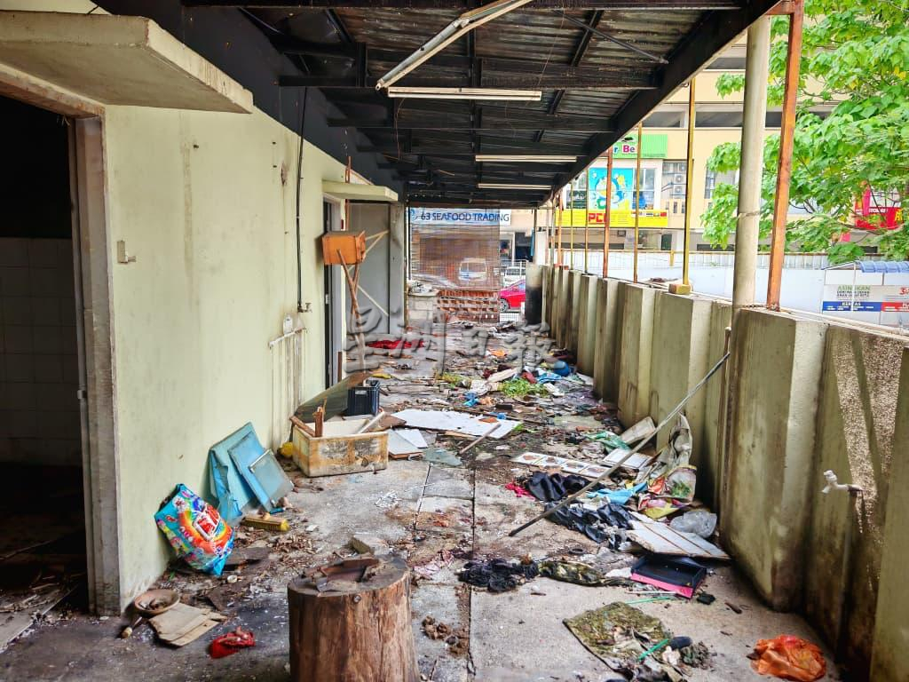 大都会/早报MZ2头/不法集团霸占隆市政局土地 假冒地主在脸书打广告 称要出租地段经营美食中心