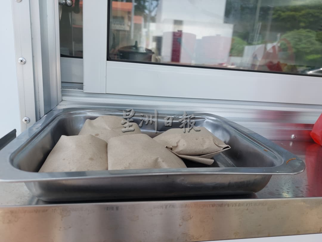 (古城封面主文)爱心餐车减轻外食者的负担