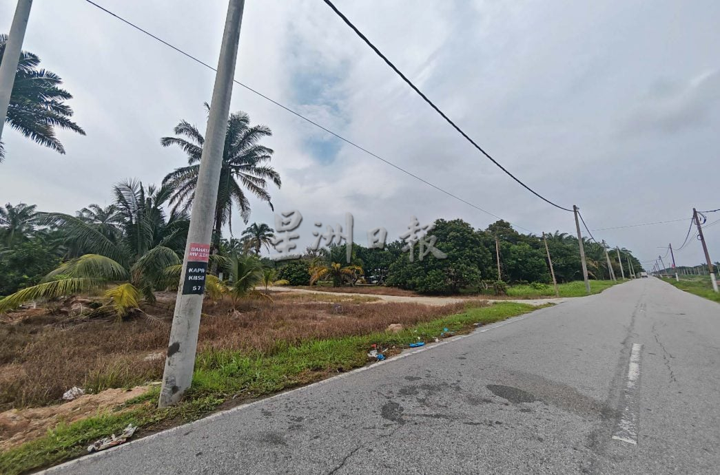 摩托翻覆母子双亡| 平时驾车当晚改骑摩托车 约2公里就到家遇死神拦截