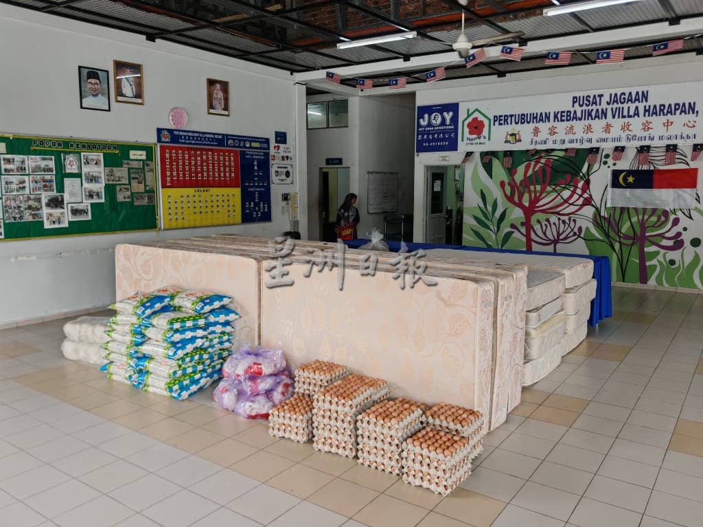 陈江荣及友人捐赠鲁容流浪者收留中心1至2星期物资，解决燃眉之急