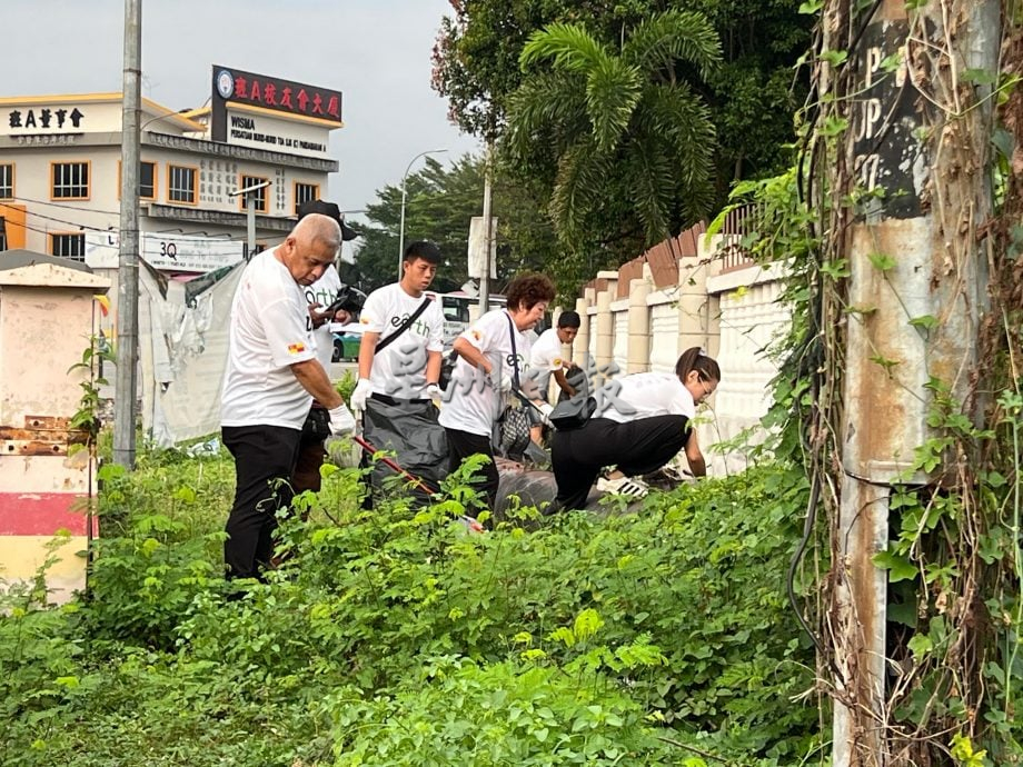 me03主文-大都会/逾200人齐心出击 班达马兰一小时清走562公斤垃圾/5图