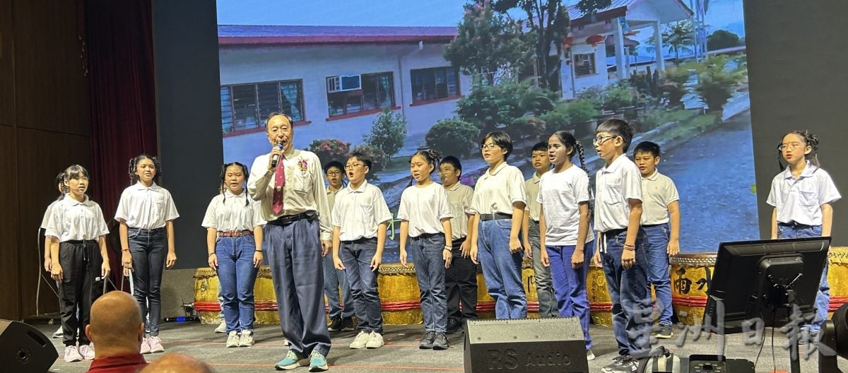 易沛鸿:文冬华小曾有上千学生 数因素成微型华小