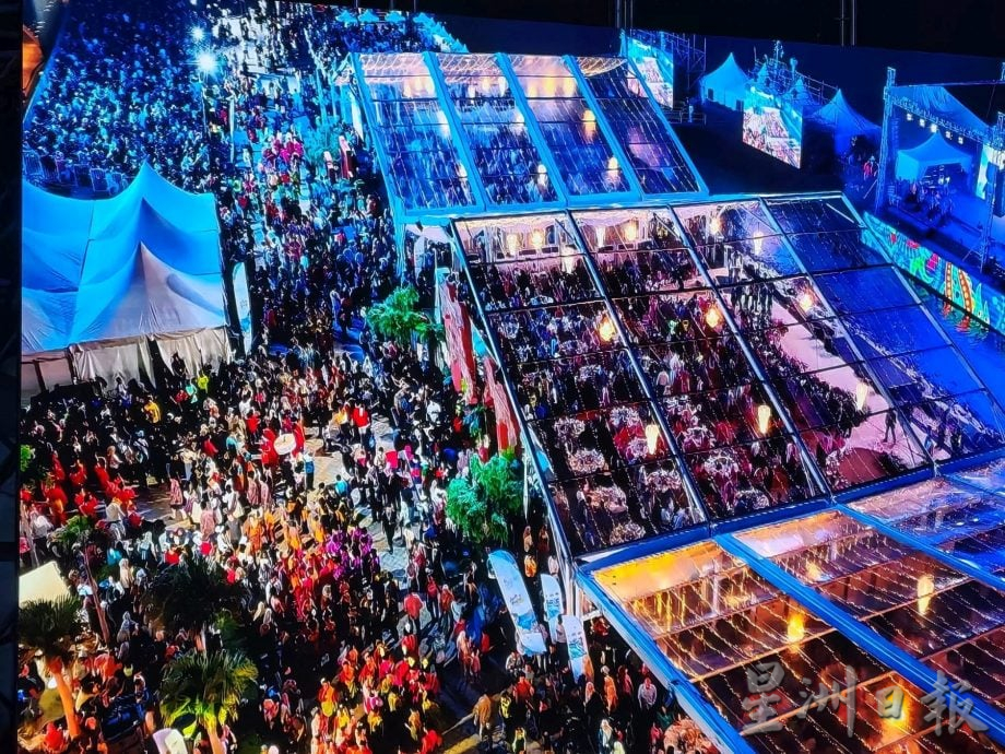 取代 （古城封面主文）2026大马旅游年甲州启航·数万人见证盛会