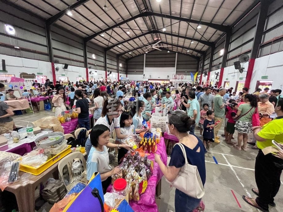 （古城第六版主文）革成小学中秋义卖园游会