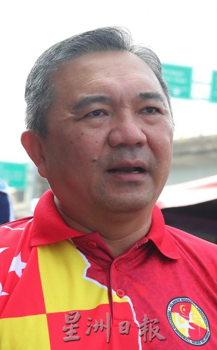 请改题，早报必下-大都会/梳邦再也市政厅拨款60万令吉提升蒲种山庄早市巴刹  黄思汉主持开幕礼