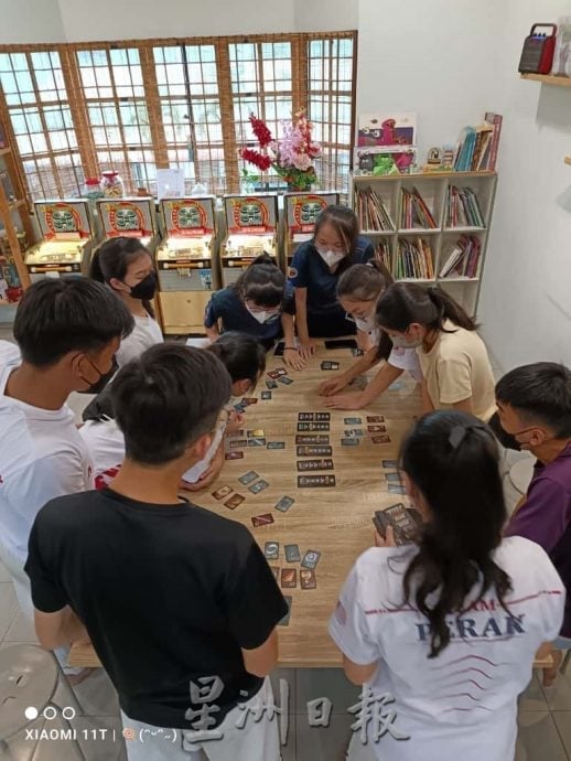 待上网/心价值|:30日见报∕封底主文∕让心情喘口气 “玩”很重要 尤其是长大以后