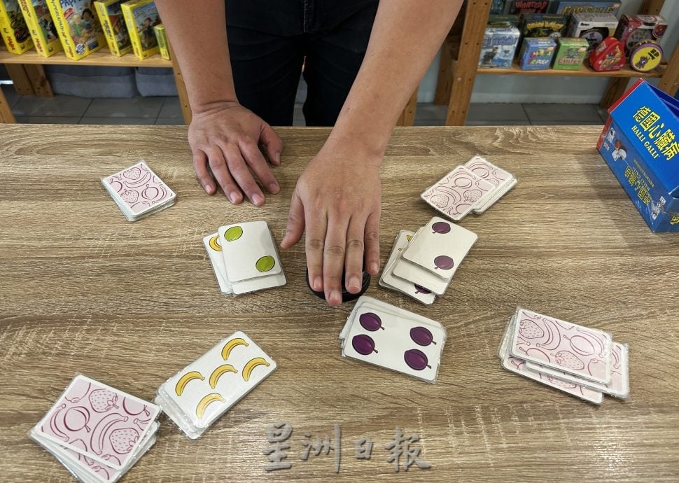 待上网/心价值|:30日见报∕封底主文∕让心情喘口气 “玩”很重要 尤其是长大以后