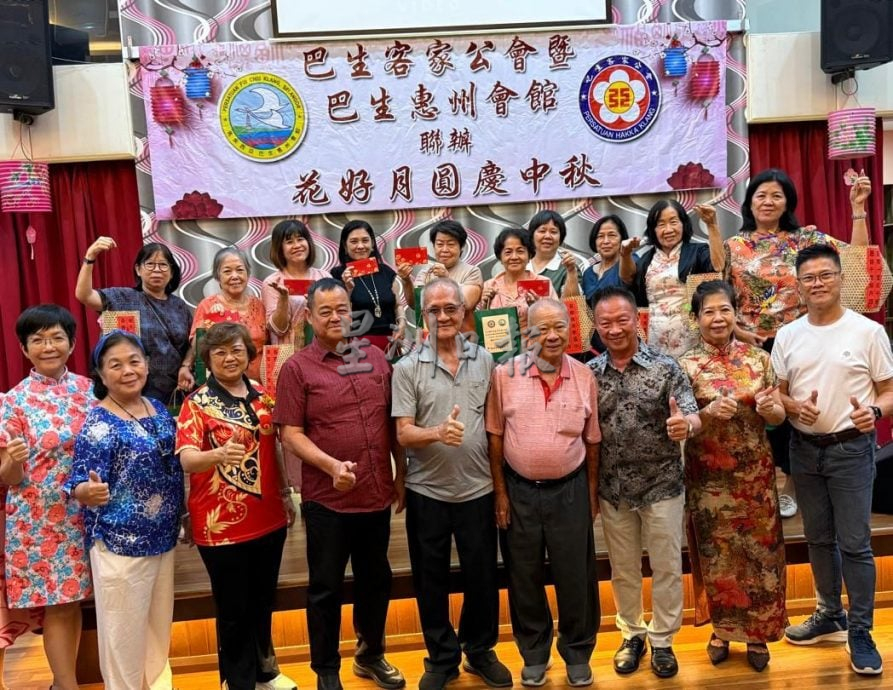 早报头（大都会）巴生客家公会和惠州会馆妇女康乐组联办中秋唱歌比赛