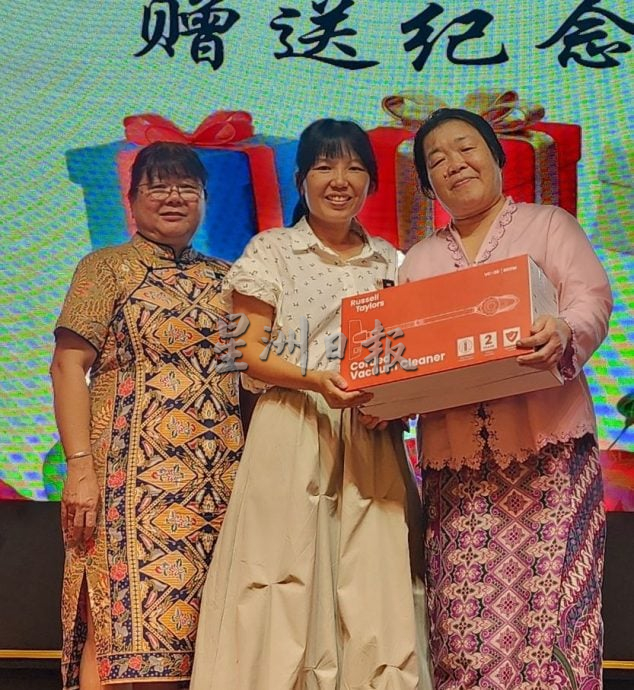 (古城版)在培德学校服务22年的李露丝老师荣休会