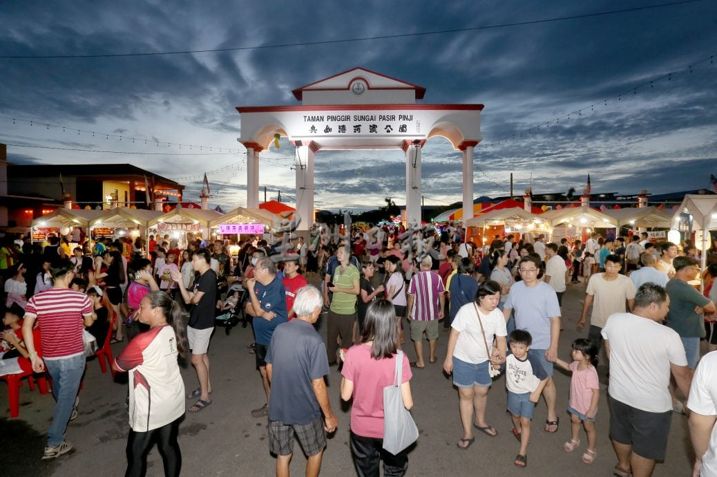 中秋晚会 提灯游行人数破纪录 李存孝:兵如节已成品牌