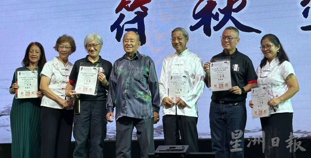 (古城第五版主文)邱培栋呼吁政府拨款予拥老街产业社团 减轻维修负担