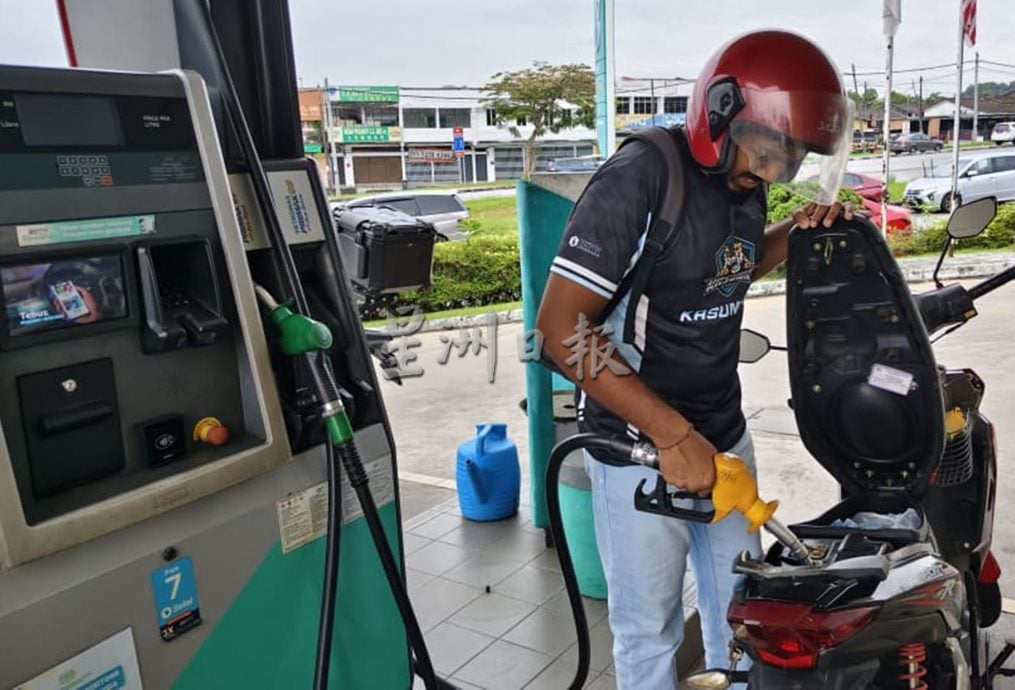 （大北马）BUDI 95 用大马卡添油 被“揪出”没驾照