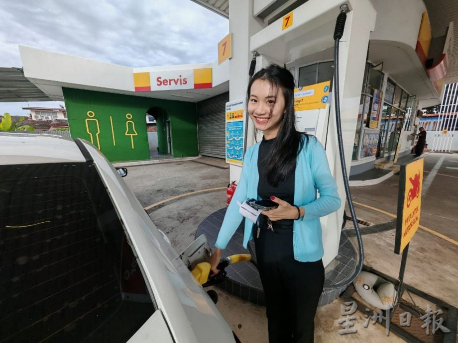 (古城封面主文)仁政95首日甲州各油站添油顺利,唯多人依然不解及误会,职员需一一说明