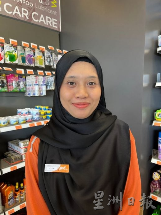 BUDI 95全面落实 油站现车龙 职员耐心教