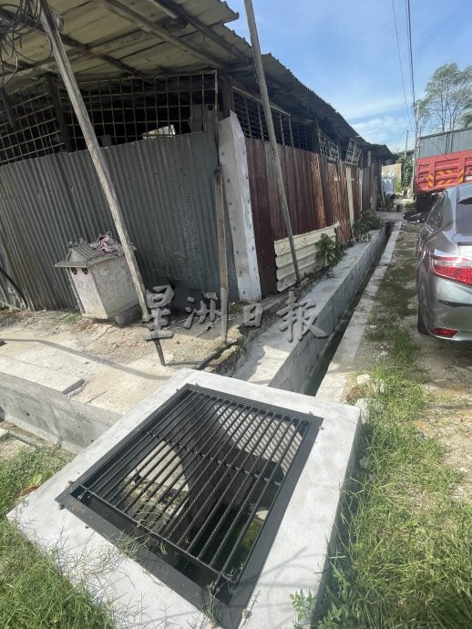 大都会/潘佩玲巡视沟渠提升工程