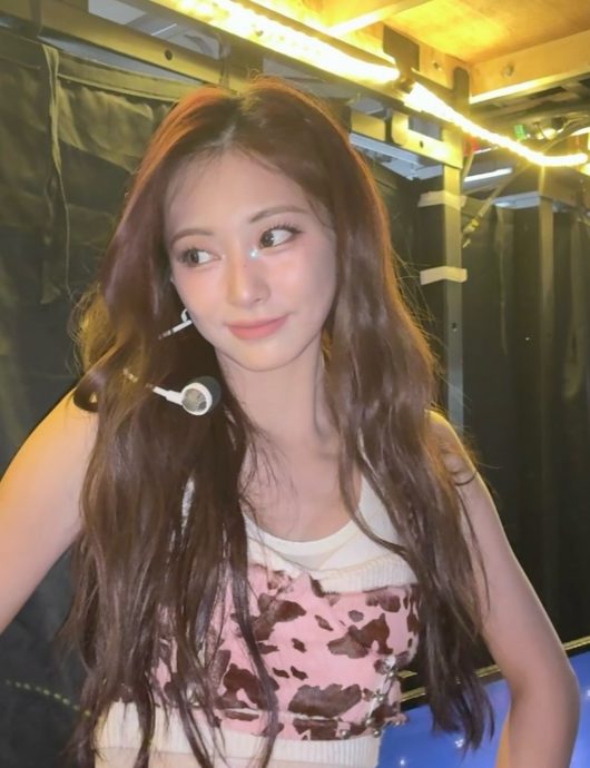 TWICE开唱传遭索千张免费票 周子瑜堂哥回应：一切非属实