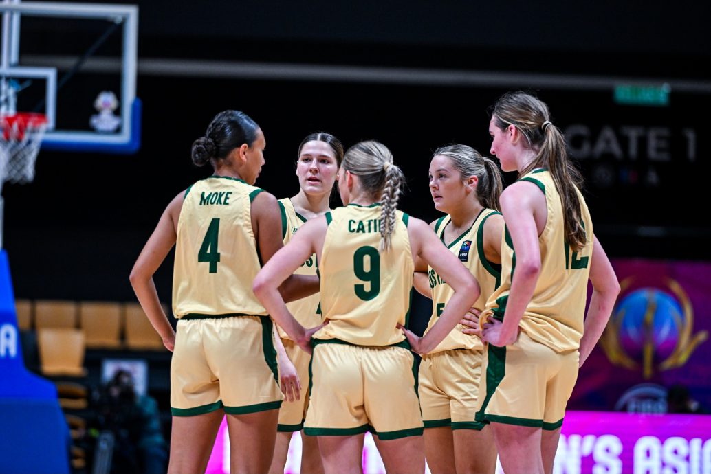 U16亚洲杯女篮赛|连3场狂胜对手70分以上  澳洲强势闯半决赛