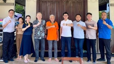 与魏家祥会面商政局势  邦莫达：马华城区占优势