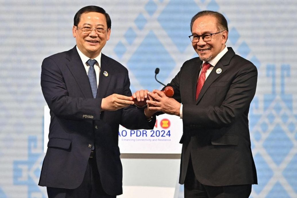 10/25见报 /未审 / 东盟峰会·观察镜/东盟主席国怎么轮?谁来当“掌舵者”?