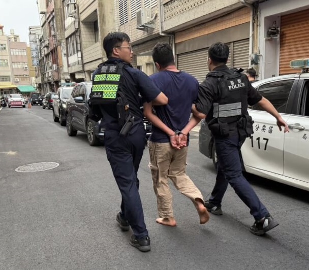 10年前曾随机袭警伤4人 男子出狱再随机砍伤3人 