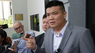 艾伯特入禀法庭　指哈芝芝滥权妨碍司法