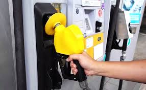 1510发放额外汽油补贴　第二财长：电召车送餐员申请须有证据