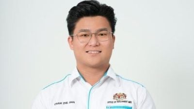 邹梓建：联邦兑现承诺 . 美里机场手扶梯翻新