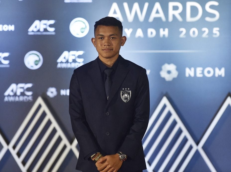 2025年亚洲足协年度颁奖典礼| 阿里夫无缘足球先生仍创历史 马足总获基层发展奖扫阴霾