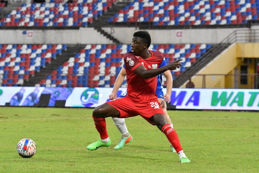 2027年亚洲杯入选赛| 凄风苦雨中客战寮国  国足能为自己正名？