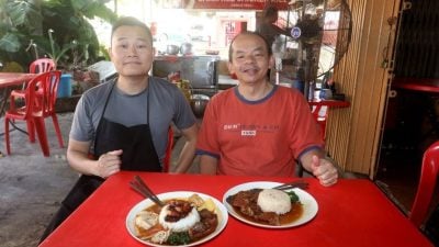 村长揾食 | 慢火蒸饭 特色酱汁   湛记鸡饭传承三代