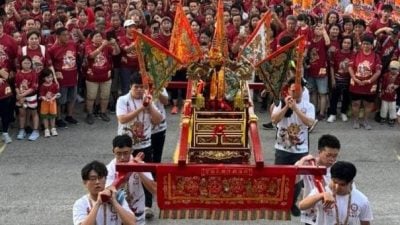与子龙走街