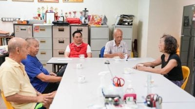 徐东伲再访沙乐龄协会 允助协调协会所面对挑战