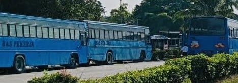 4小时商用车辆特别取缔行动 雪陆交局扣17厂巴开186罚单