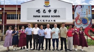 刘顺泰引进科技教育资源 助吧中推AI与STEAM课程