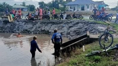 2男童相约踢球 途中跳下溪戏水 11岁遇溺 8岁救人 双双溺死