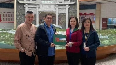 范宜全率员出席友会庆典 回大埔寻根凝聚乡谊