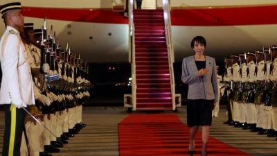 开启首次外访 日新相扺马出席东盟会议