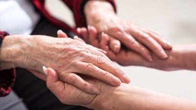 华无式家族治疗介入家庭照护个案／让照顾成为爱的流动，而不是爱的负担