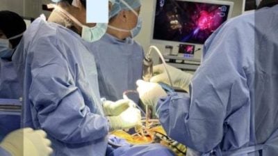 盛晓峰 / 双孔内视镜微创手术 逆转颈椎弧形 缓解颈臂疼痛