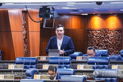 家长动辄举报 老师不敢教书 . 赵俊文吁改革投诉机制