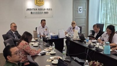 道格拉斯主持.乌鲁丁渣路筑路8日动土