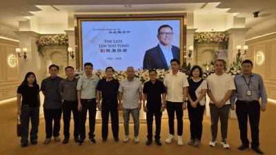 刘斯勇往生 政经文教社团领袖吊唁