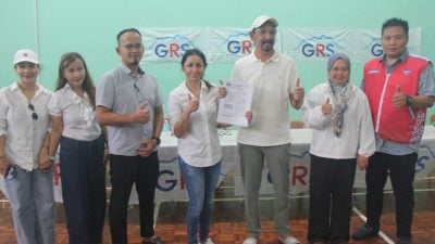 拉查里否认金钱利诱指控 立新党员自愿加入民意党