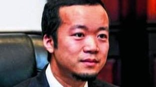 涉洗钱和伪造文件 警方查封陈志 1.5亿新元资产