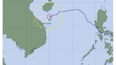 强热带风暴影响至明日 . 活跃天气料强降雨