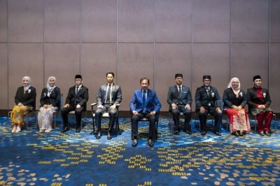 在马接见汶留学生侨民 . 苏丹提醒注意安全
