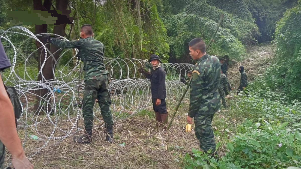​泰国政府授权军队 泰柬边境筑围栏